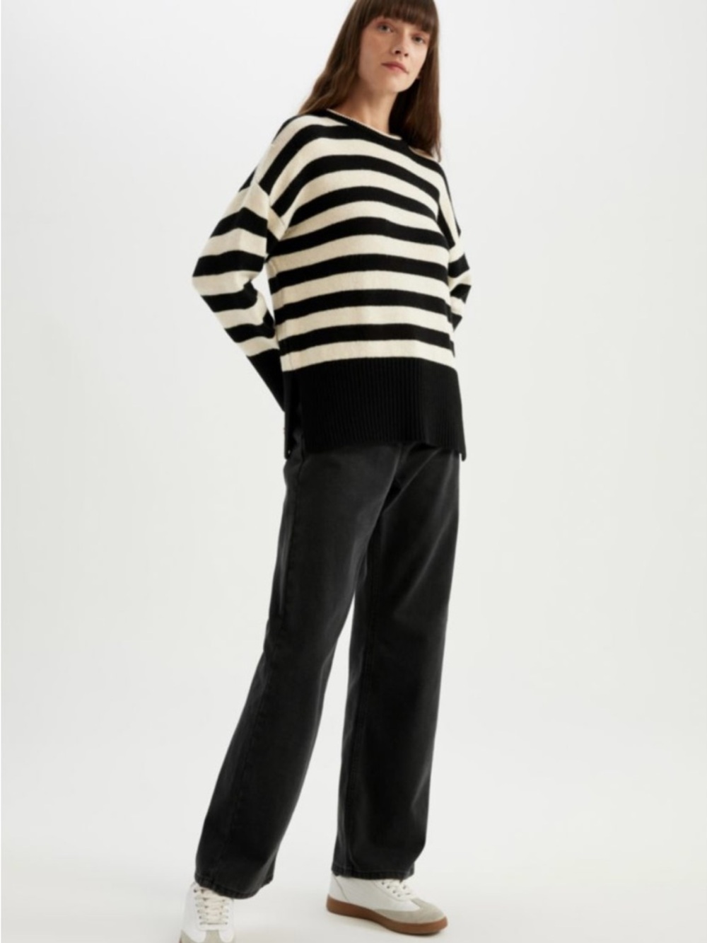 Zara Women’s Striped Crew Neck Black & Cream Sweater Small
